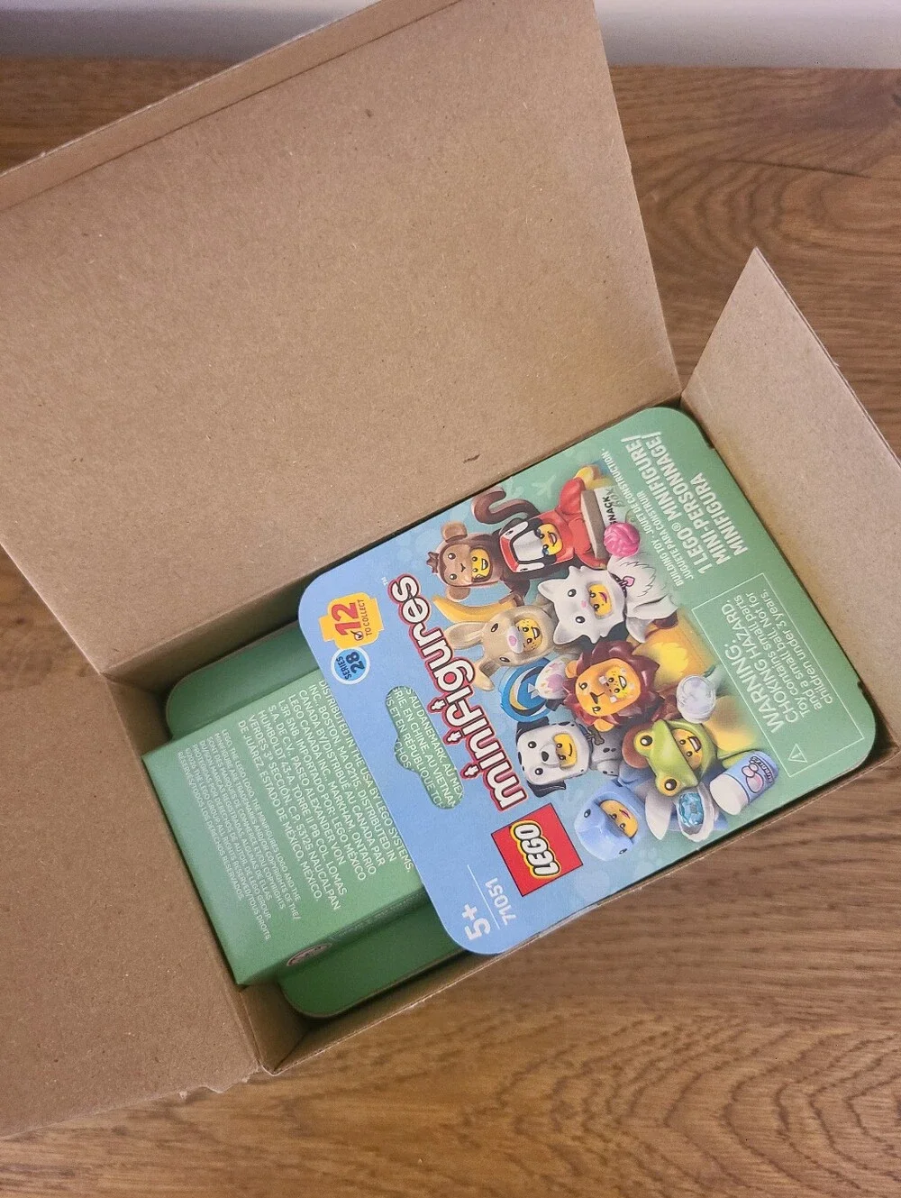 NEW SEALED LEGO CMF Series 28 Minifigures Box of 6 (Lion, Frog, Parrot & more!)
